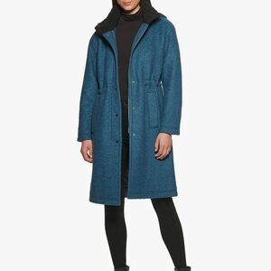 Kenneth Cole Women's Wool Coat. Size M